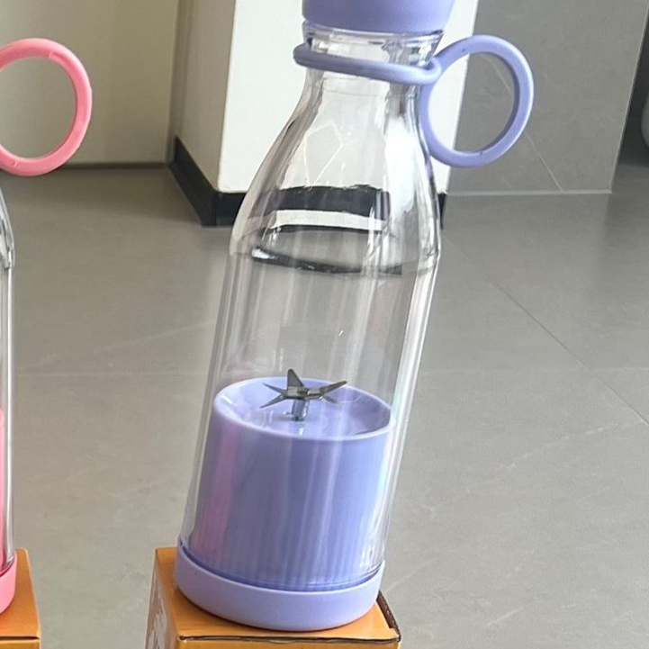 Portable Rechargeable Electric Fruit Juicer Cup